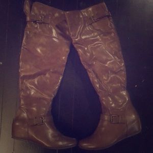 Brown Knee High Boots/Wedge